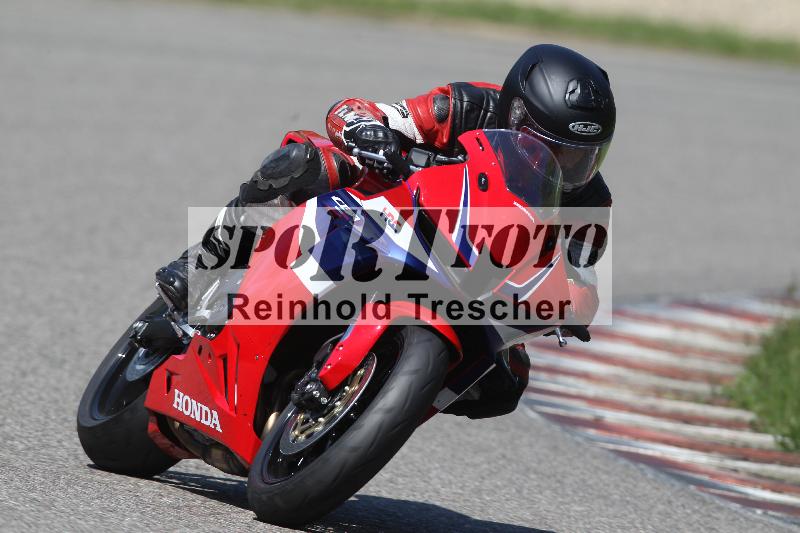 Archiv-2025/11 29.04.2025 PROMAX ADR/Gruppe gruen/ohne